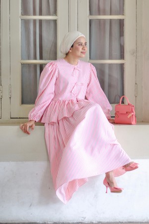 HAYDEE SKIRT IN PINK