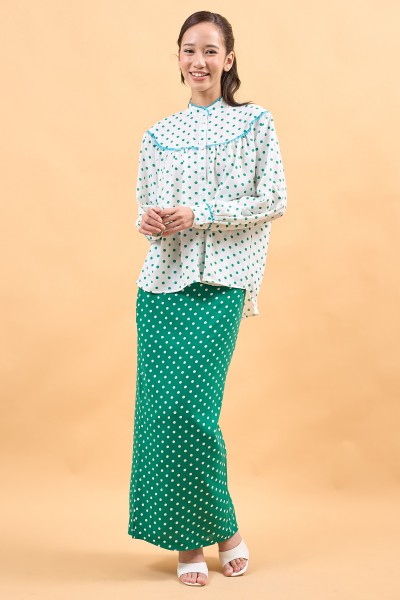 GARANCE SET IN GREEN